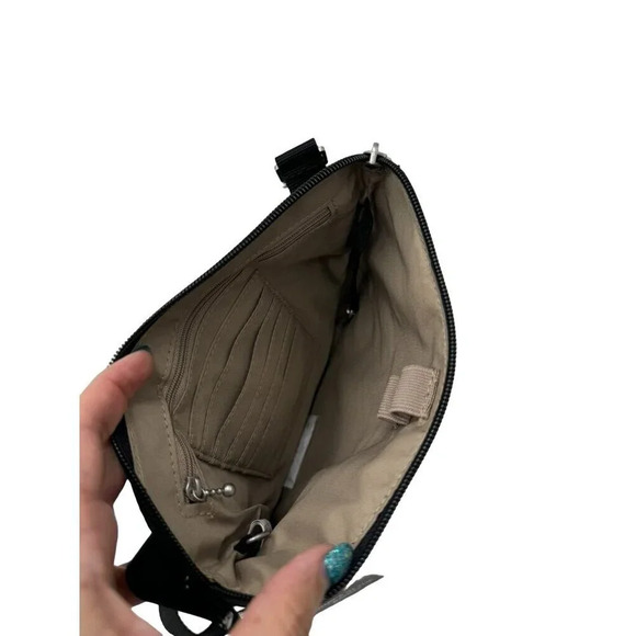 NWT Baggalini Black Animal Print Leopard Print Crossbody Bag - Picture 2 of 6